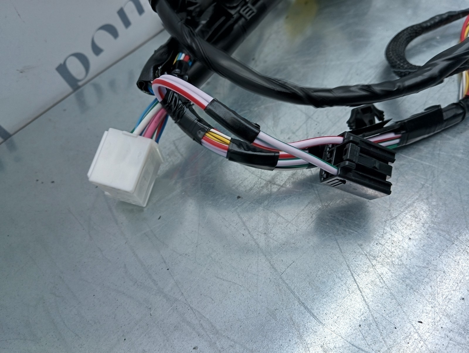 Pomili Motorini avviamento, alternatori, ECU e cavi Toyota Yaris cablaggio porta anteriore destra