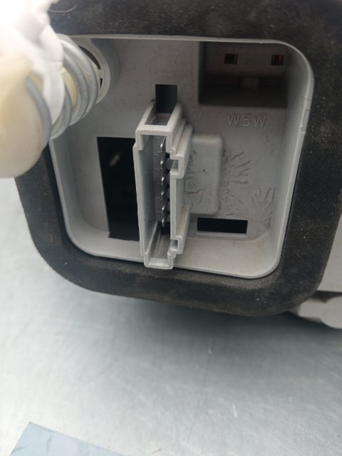 Pomili Fanaleria Fanale posteriore sinistro Volkswagen Polo 9N 2005