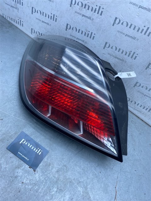 Pomili Fanaleria Fanale post. SX OPEL ASTRA (A04) (01/04>03/11<) posteriore sinistro