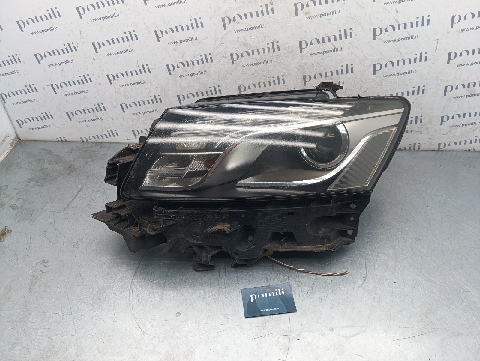 Pomili Fanaleria 10111-17075 faro anteriore sinistro Xenon HID usato
