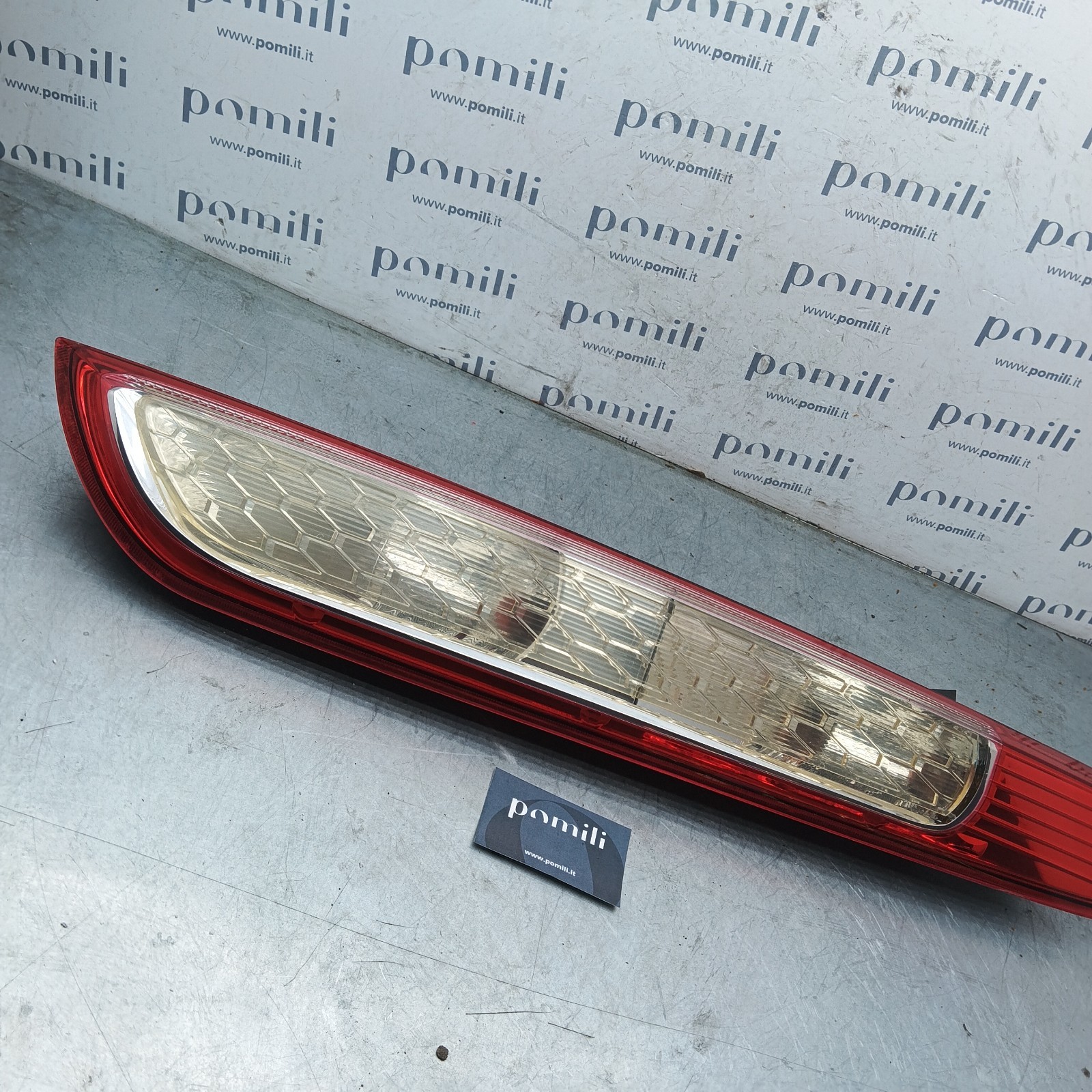 Pomili Fanaleria Fanale posteriore sinistro Ford Focus (2008–2011) usato OEM 8M5113405AD