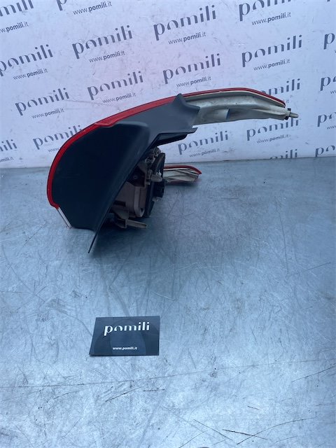 Pomili Fanaleria Peugeot 2008 S001 fanale posteriore esterno