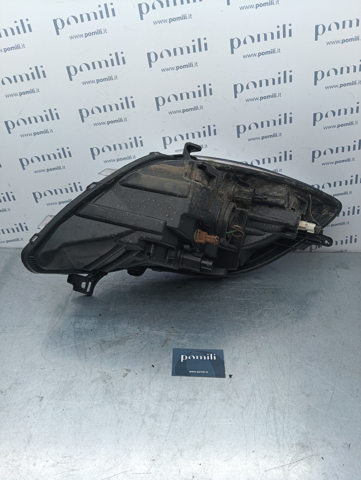 Pomili Fanaleria Toyota Yaris faro anteriore sinistro 212-11P3L usato