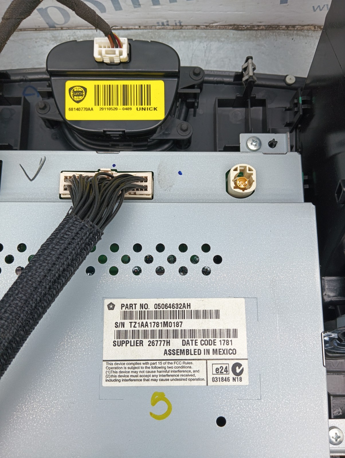 Pomili Climatizzazione Lancia Thema 05064632AH display centrale usato