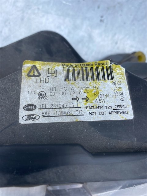 Pomili Fanaleria Proiettore SX Ford Fiesta (CB1) (09/08>10/13<)