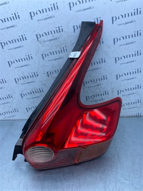 Pomili Fanaleria Nissan Juke F15E fanale posteriore destro