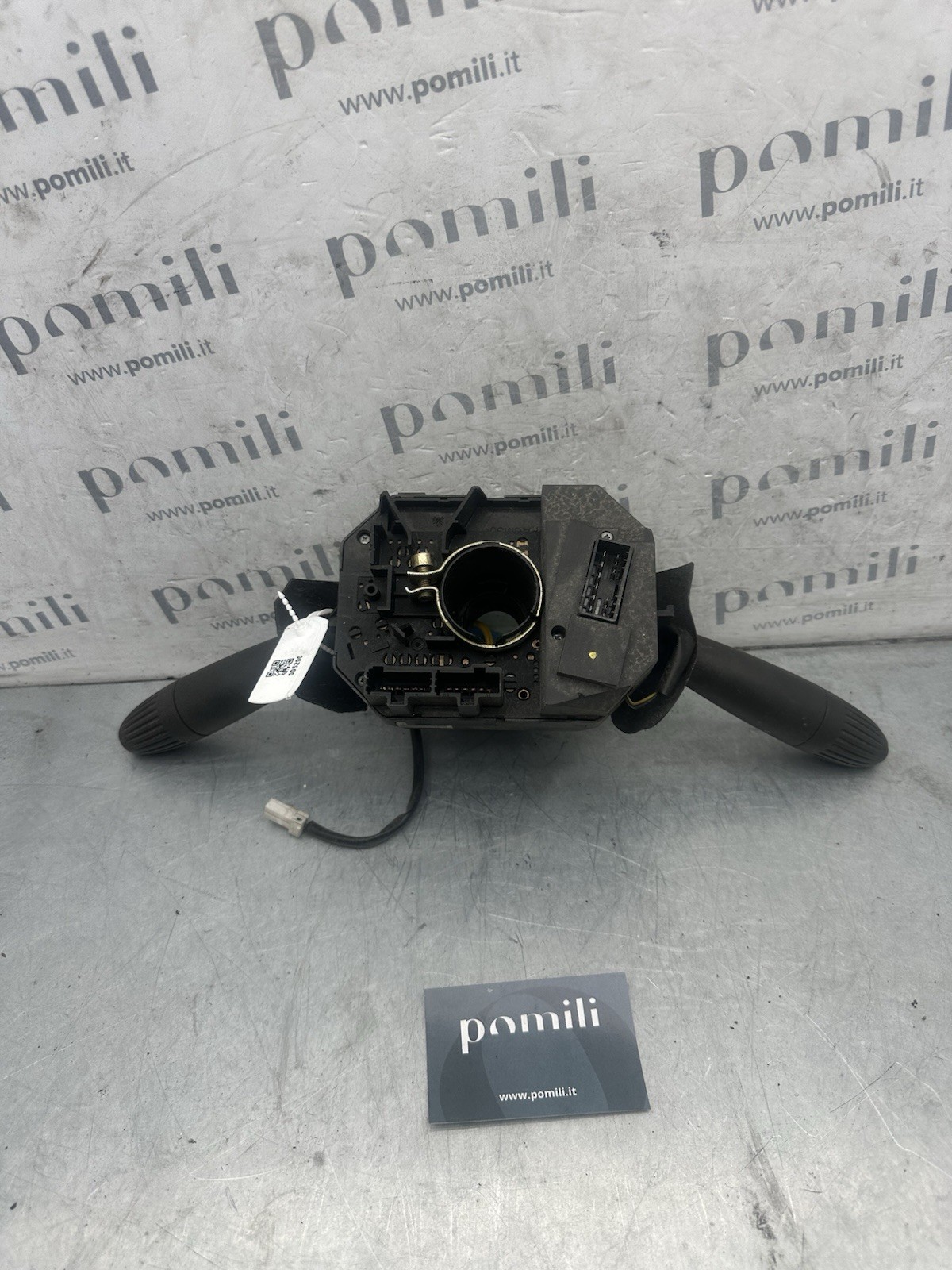 Pomili Rivestimenti interni e parti interne Fiat Punto 188 735400222 devioluci usato