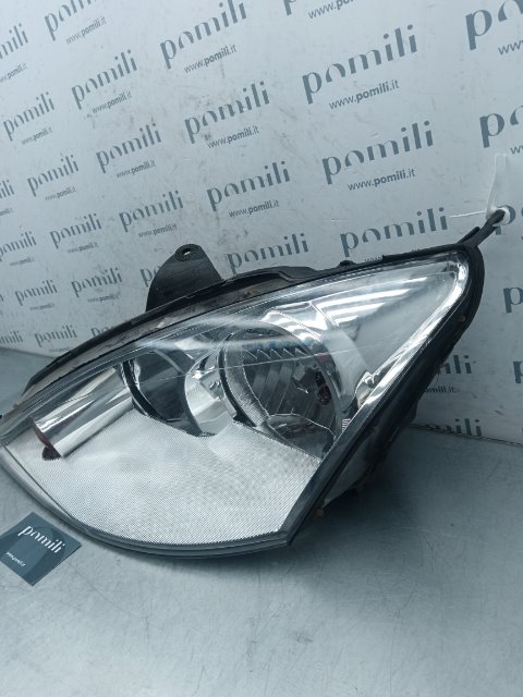 Pomili Fanaleria Proiettore SX FORD FOCUS (CAK) (10/01>04/05<) faro sinistro