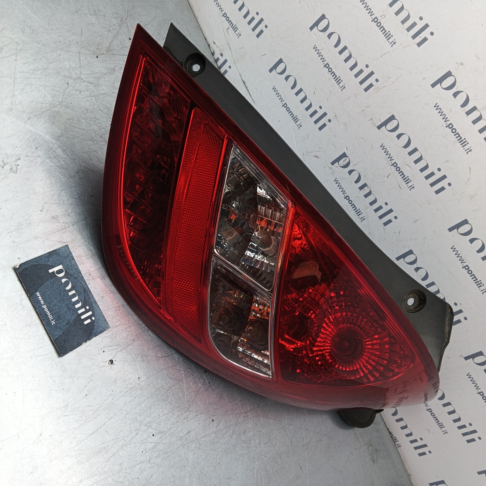 Pomili Fanaleria Hyundai i20 fanale posteriore destro usato