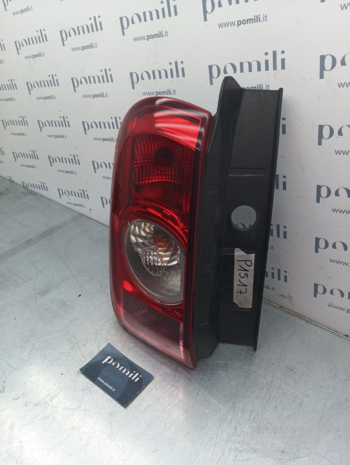 Pomili Fanaleria Dacia Duster fanale sinistro usato