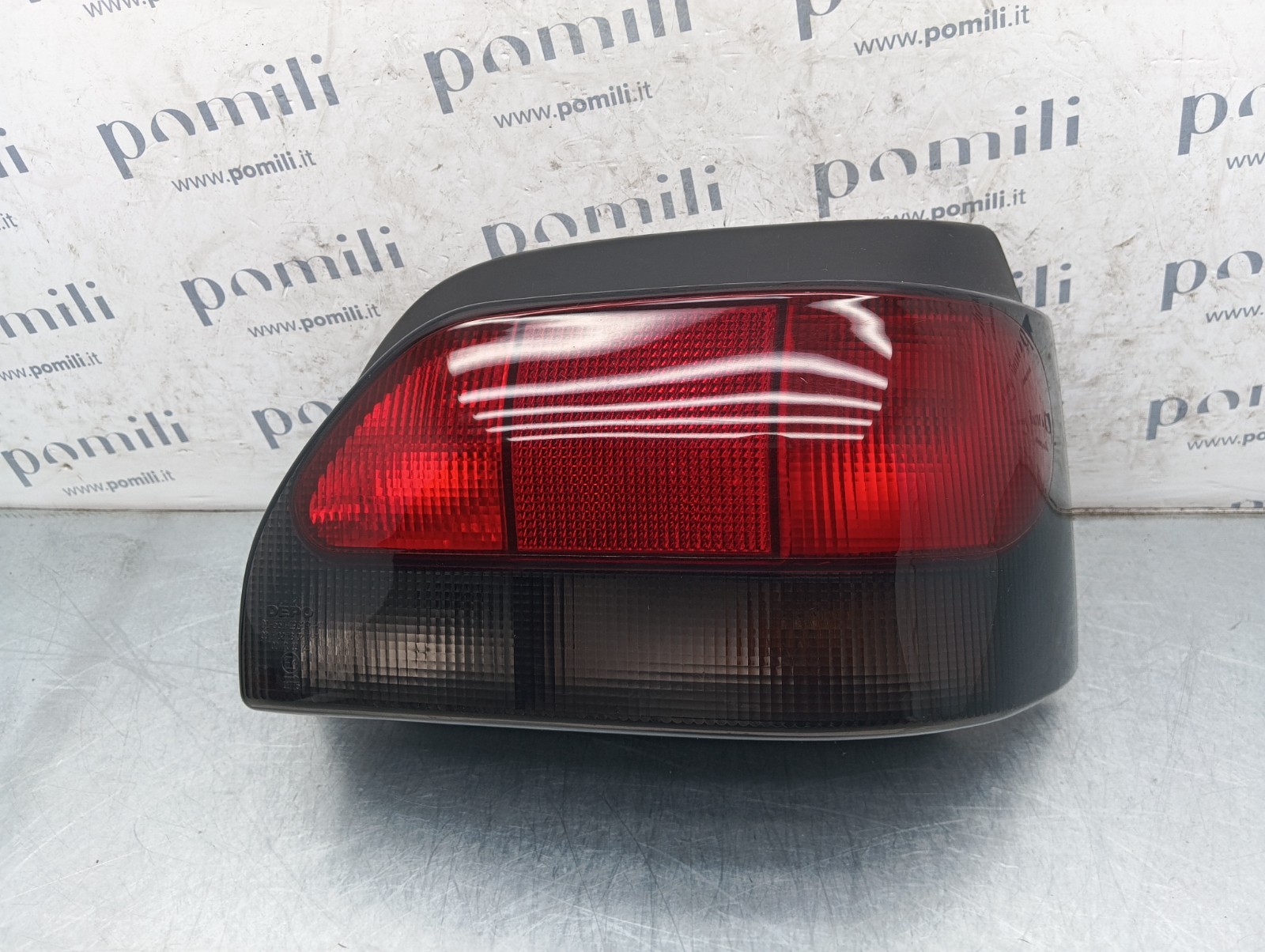 Pomili Fanaleria Renault Clio I fanale posteriore destro usato