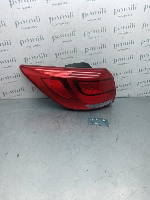 Pomili Fanaleria Kia Sportage 3a Serie fanale posteriore esterno sinistro