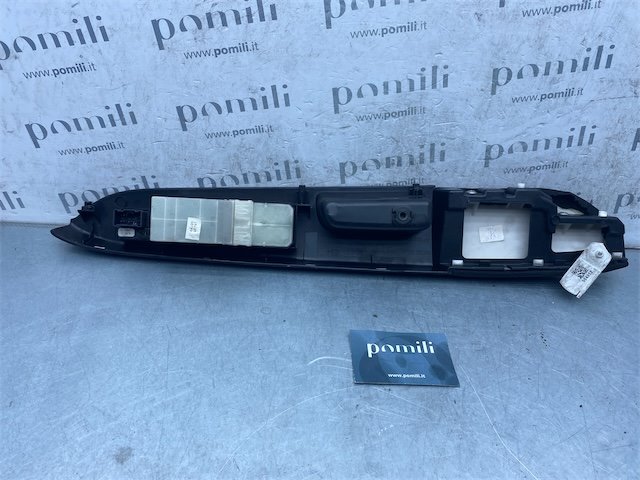 Pomili Rivestimenti interni e parti interne blocco comandi alzacristalli Fiat Sedici 3B 02/06-11/11