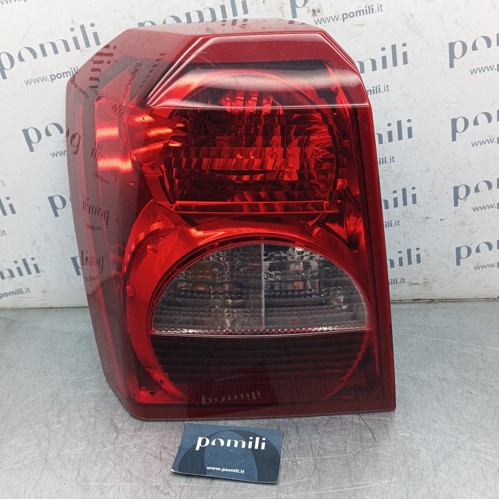 Pomili Fanaleria fanale posteriore sinistro Dodge Caliber 05303881 usato
