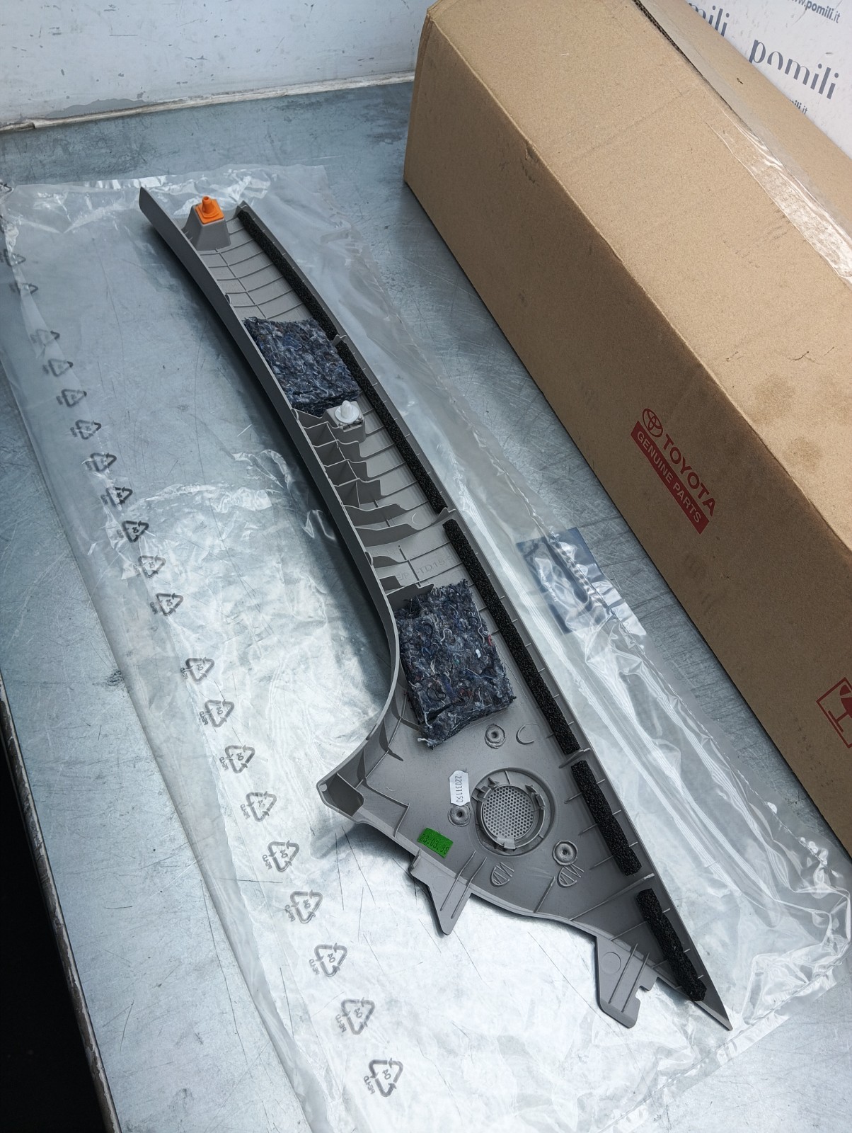 Pomili Rivestimenti interni Toyota Yaris III rivestimento montante A sinistro
