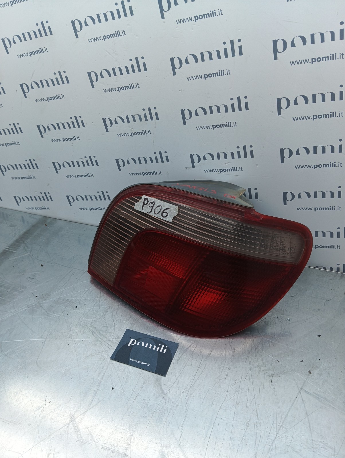 Pomili Fanaleria Toyota Yaris fanale posteriore destro 8155052130 usato