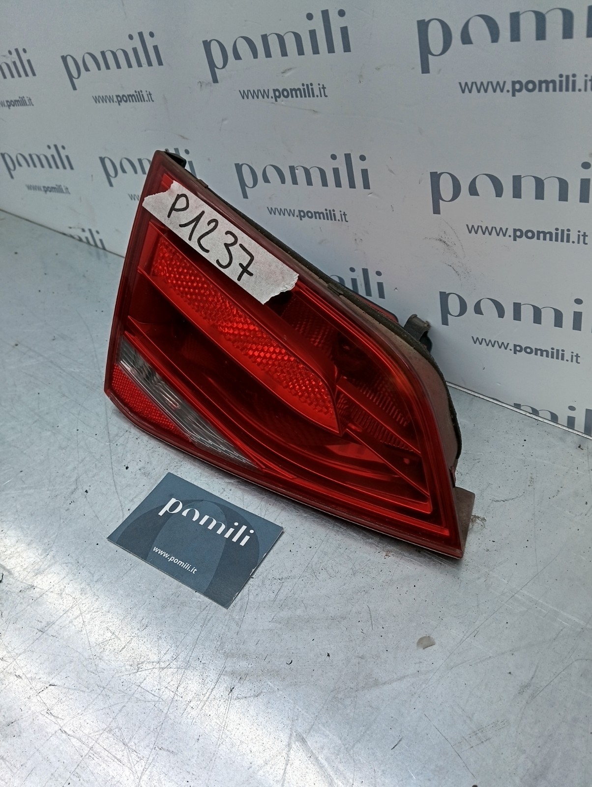 Pomili Fanaleria Audi A4 fanale posteriore sinistro portellone 166973 usato