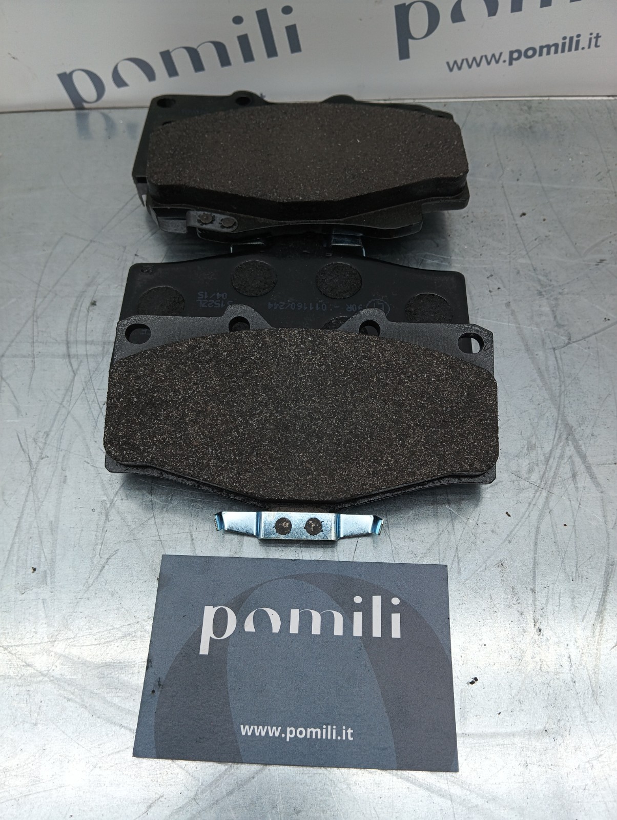 Pomili Freni e ricambi Toyota Hilux 04465-YZZDH kit pastiglie freni
