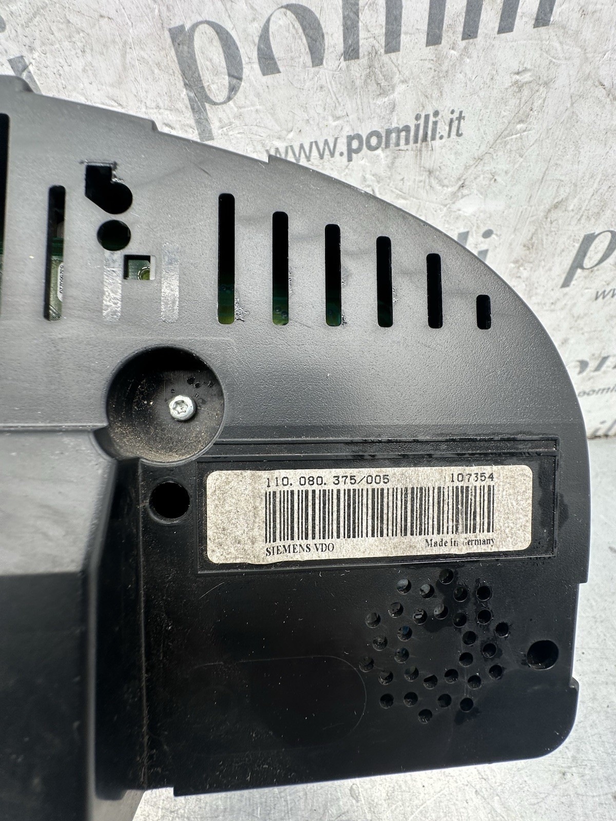 Pomili Rivestimenti interni e parti interne Quadro strumenti Golf 5 1K0920874B usato