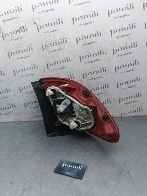Pomili Meriva (S10) (04/10-) fanale posteriore esterno destro