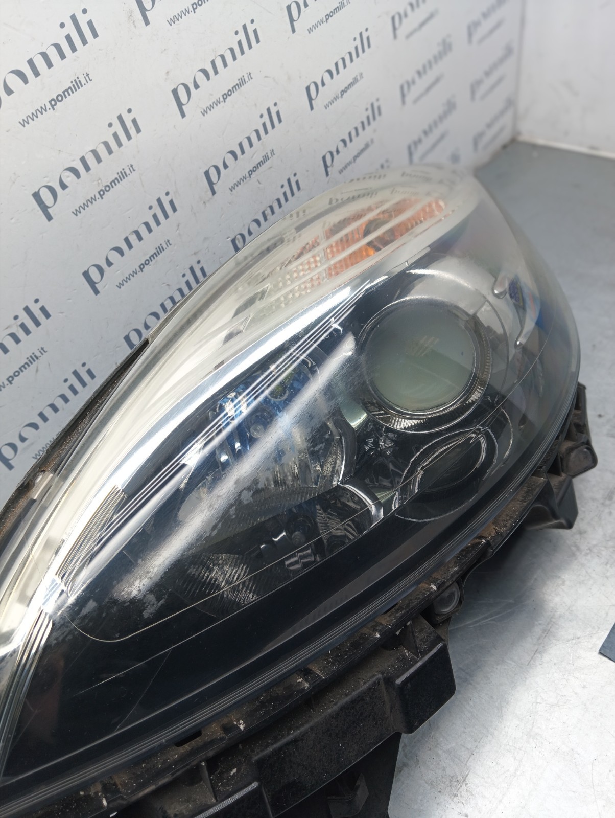 Pomili Fanaleria Renault Scénic III (2009-16) faro anteriore sinistro usato