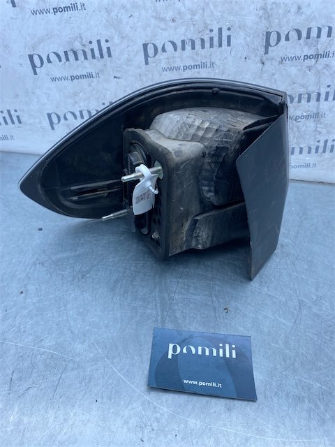 Pomili Fanaleria Ford S-Max CA1 fanale posteriore destro esterno