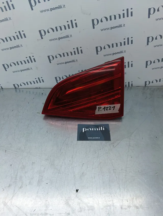 Pomili Fanaleria Fanale Audi A4 Avant destro portellone 21968006 usato