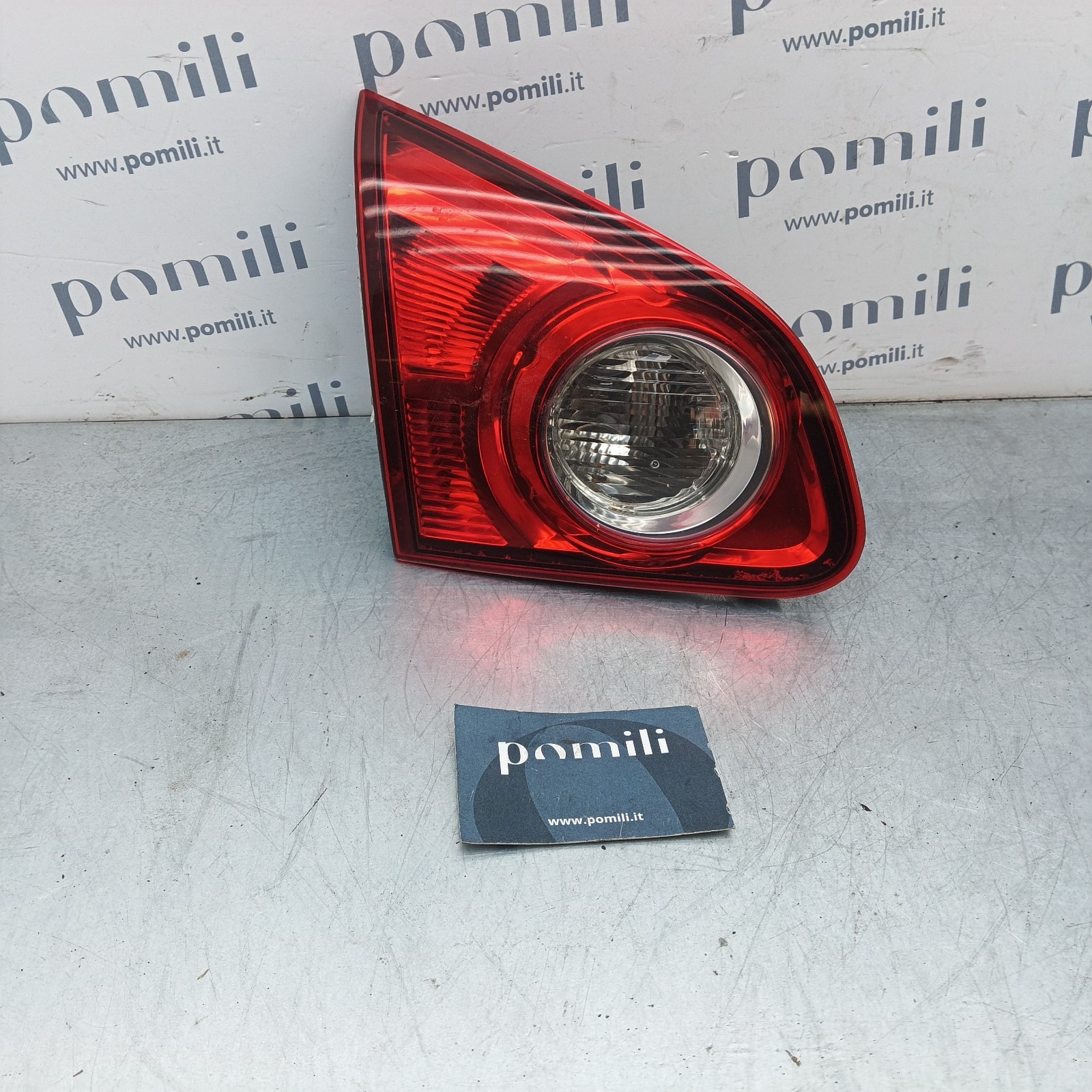 Pomili Fanaleria Nissan Qashqai fanale posteriore sinistro portellone 89071063 usato