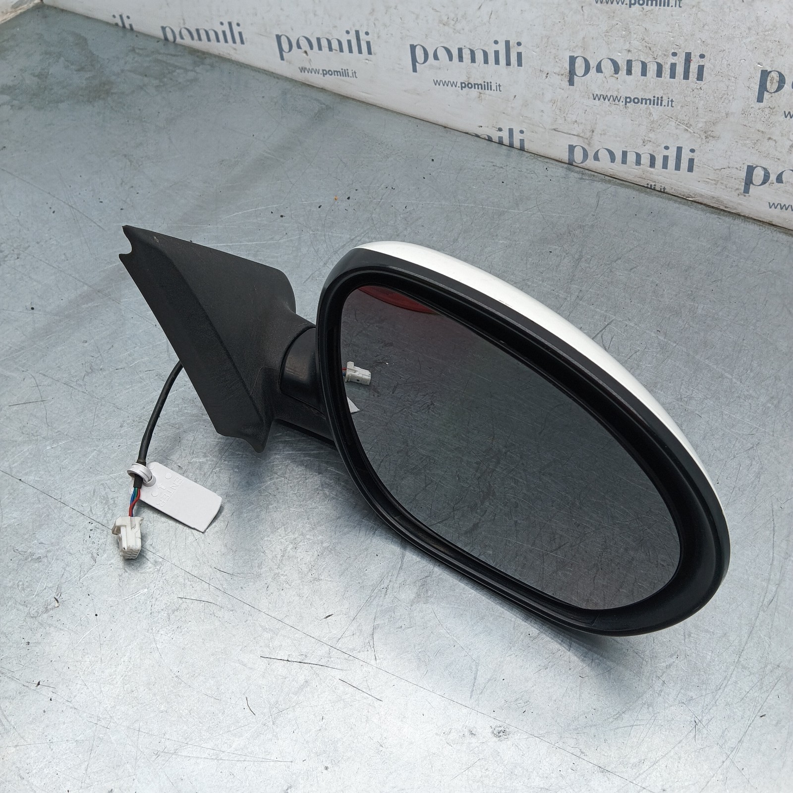 Pomili Cristalli Specchietto retrovisore Nissan Juke Z33201 destro usato