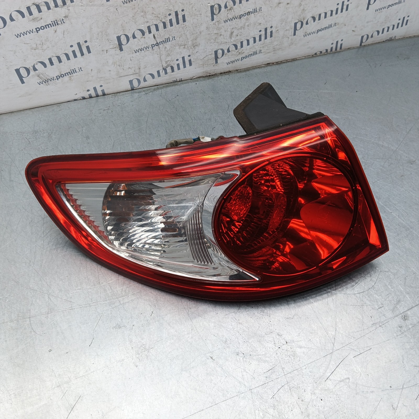 Pomili Fanaleria 92401-2B0 fanale posteriore sinistro