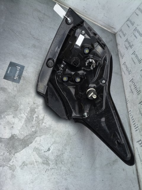 Pomili Fanaleria Toyota Yaris fanale posteriore destro (02/20>)