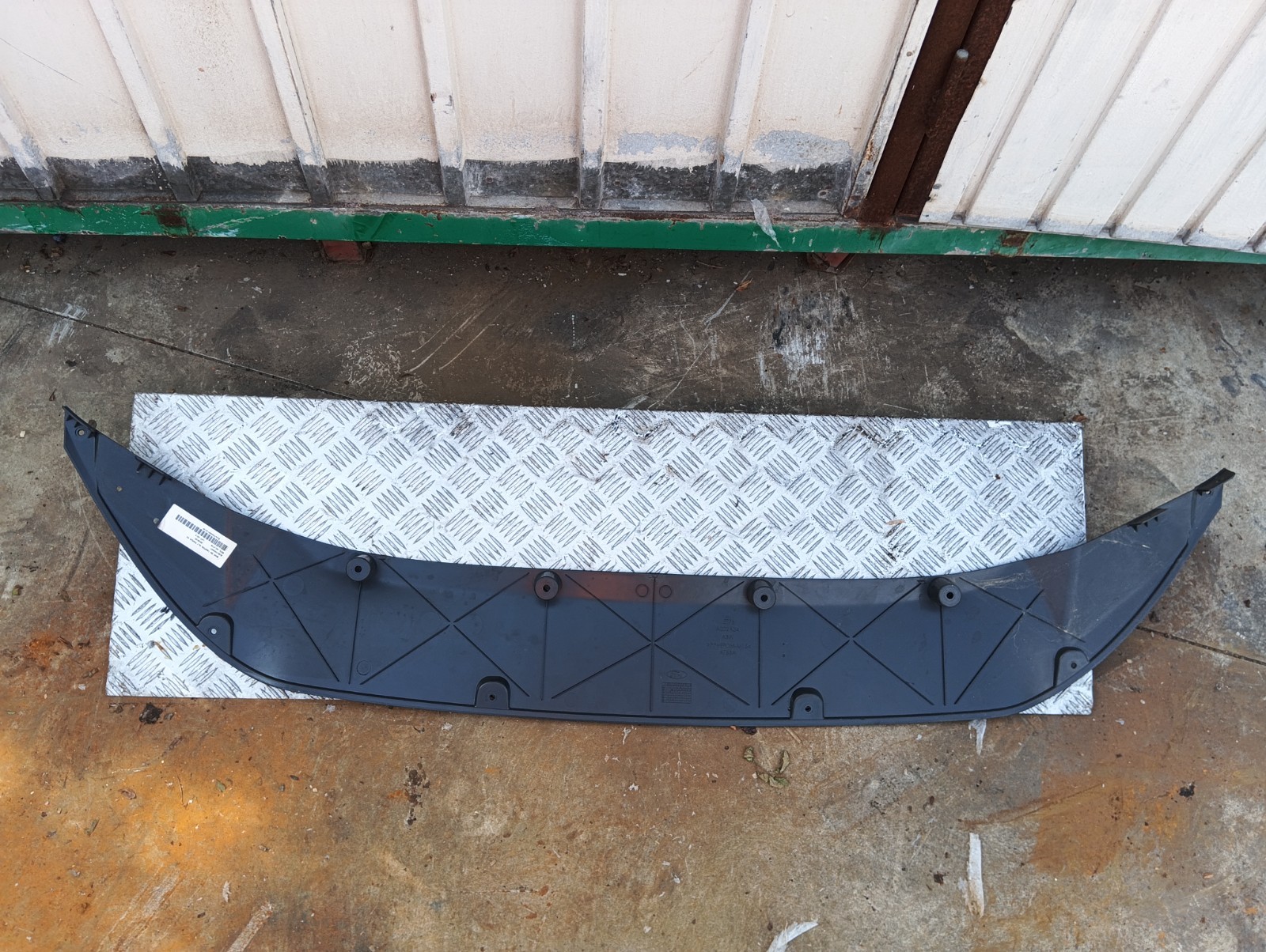 Pomili Lamierati esterni Ford Transit Connect spoiler anteriore cabina nuovo ET76A002A34
