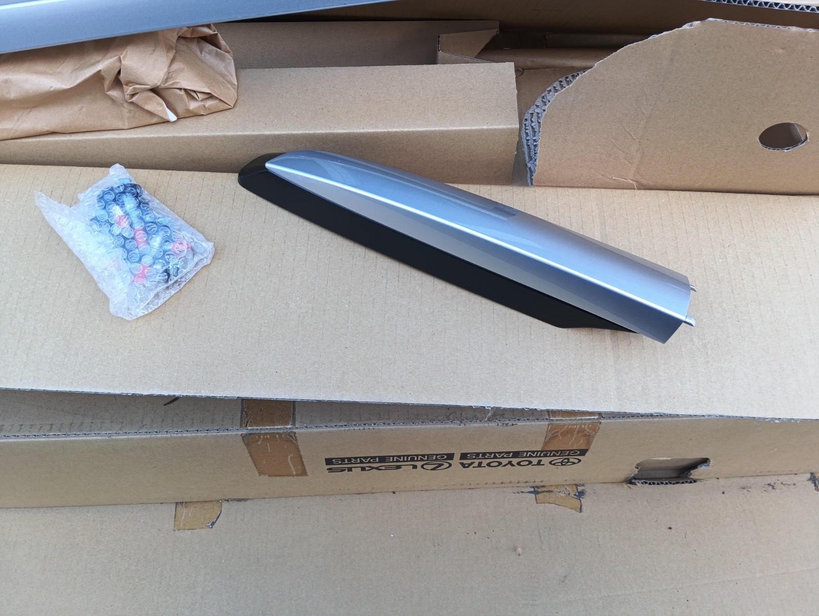 Pomili Lamierati esterni Toyota RAV4 kit barre guida portapacchi 63401-42080-B1