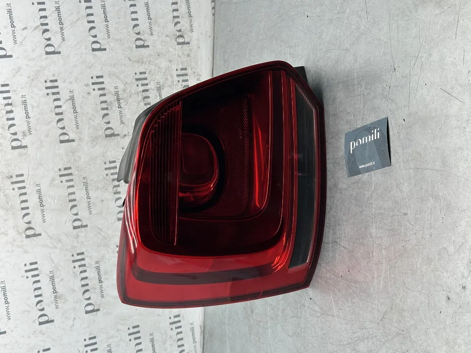 Pomili Fanaleria STOP Volkswagen Polo 5ª serie 005681 fanale posteriore sinistro usato