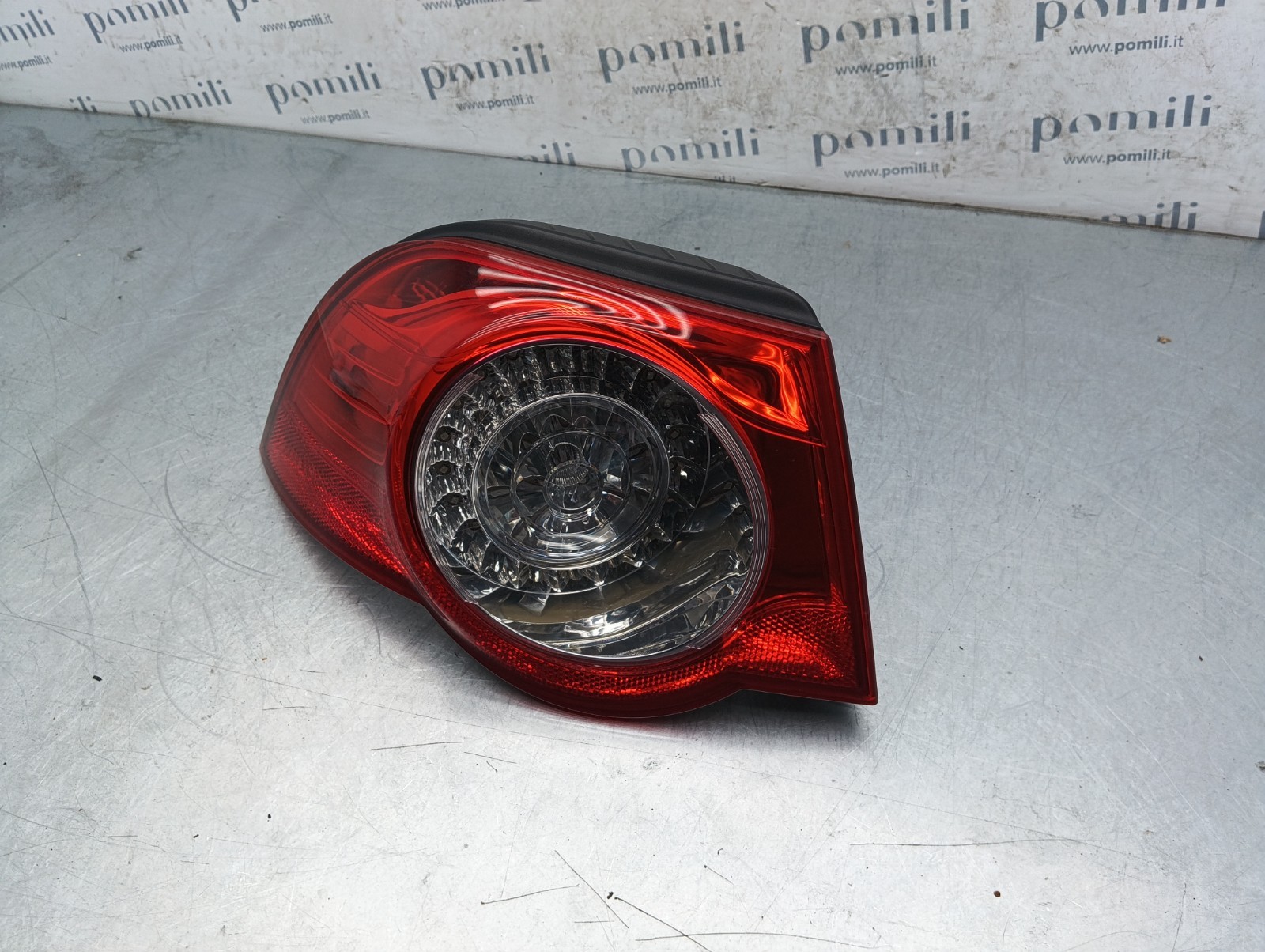 Pomili Fanaleria Volkswagen Eos fanale posteriore sinistro a LED 1Q0945257A usato