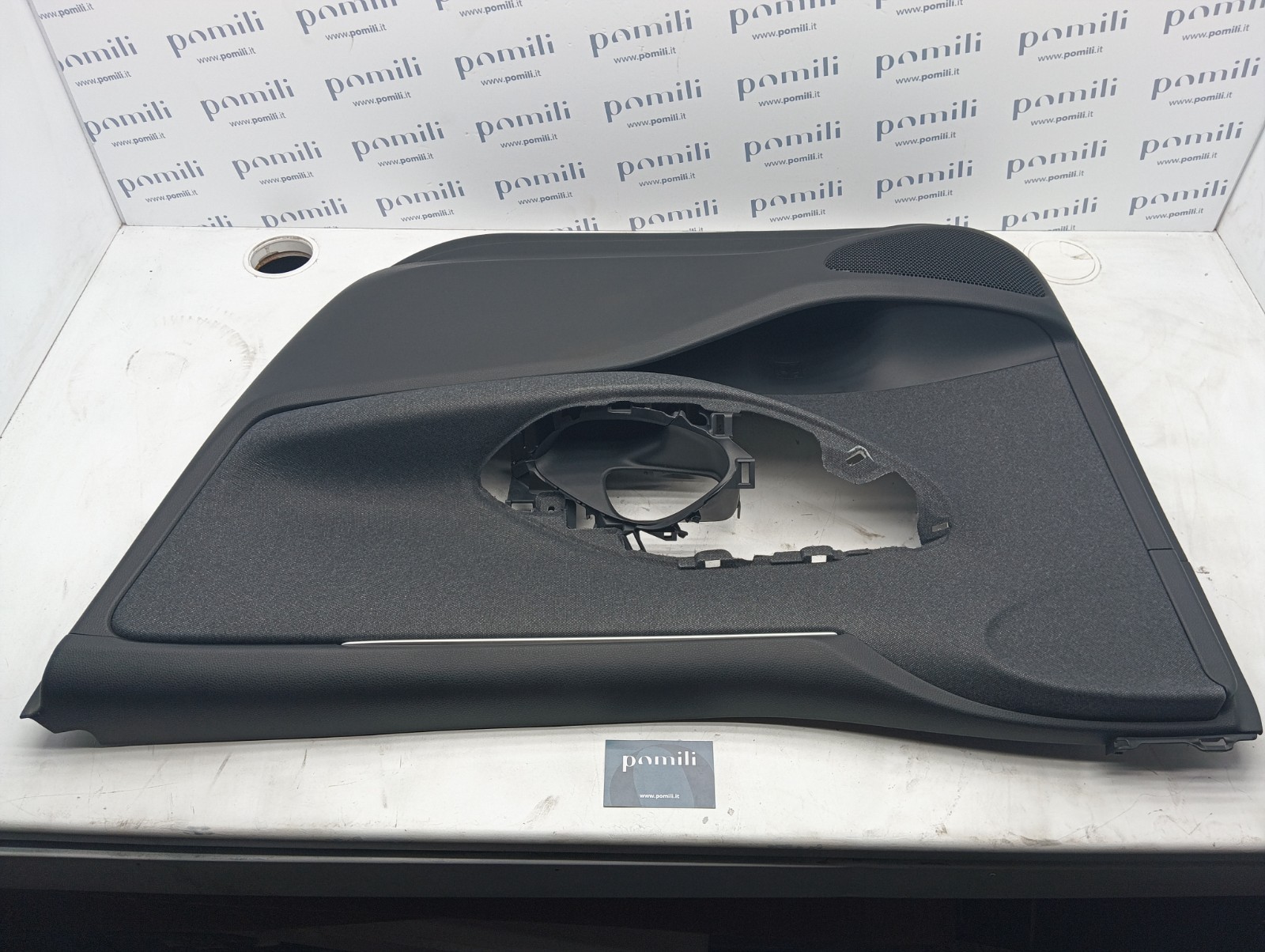 Pomili Rivestimenti interni e parti interne Pannello portiera anteriore sinistra Toyota Yaris IV 67610-K0100-C0