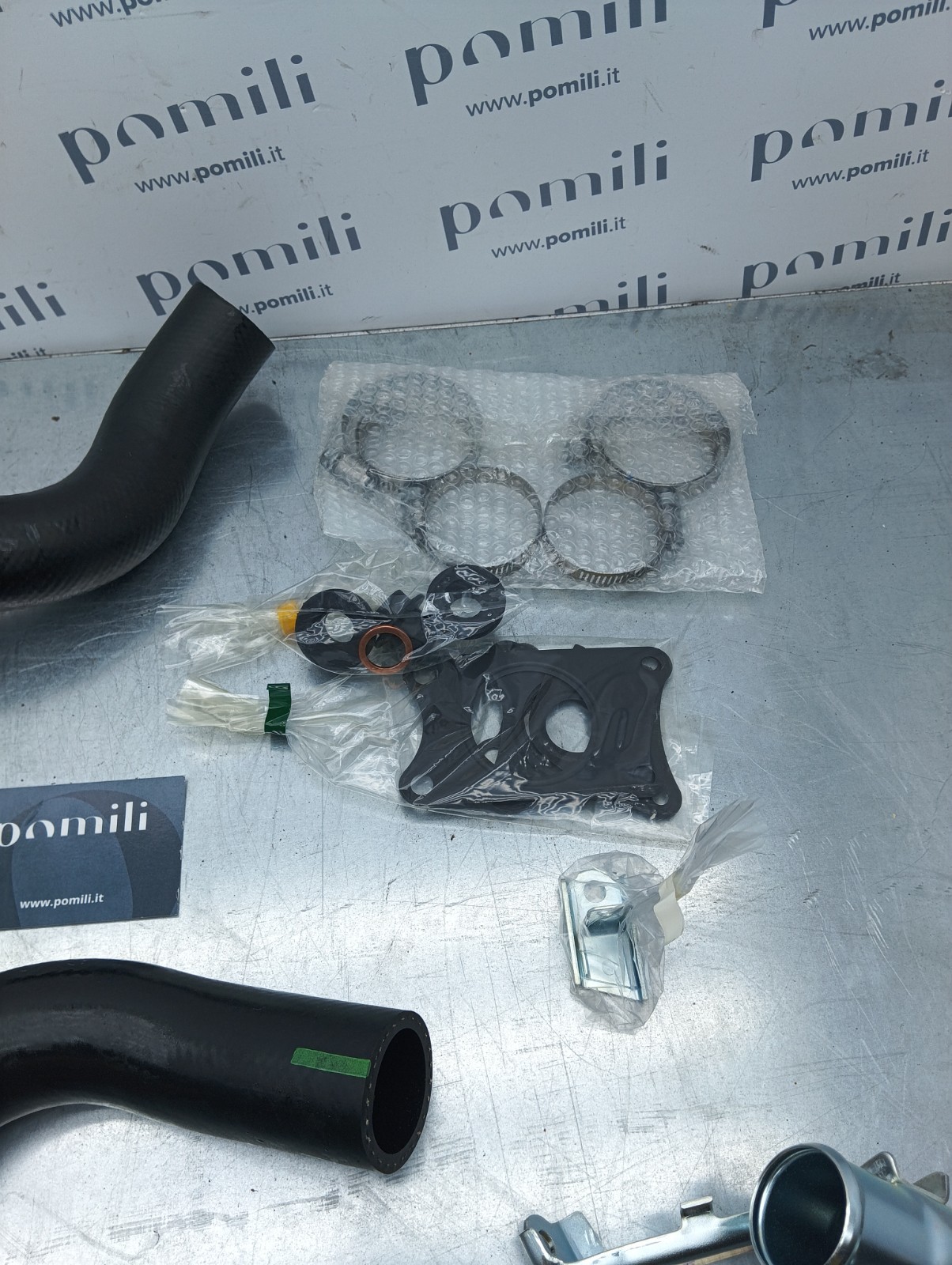 Pomili Motore e cambio con supporti Toyota Urban Cruiser 04004-43433 kit intercooler