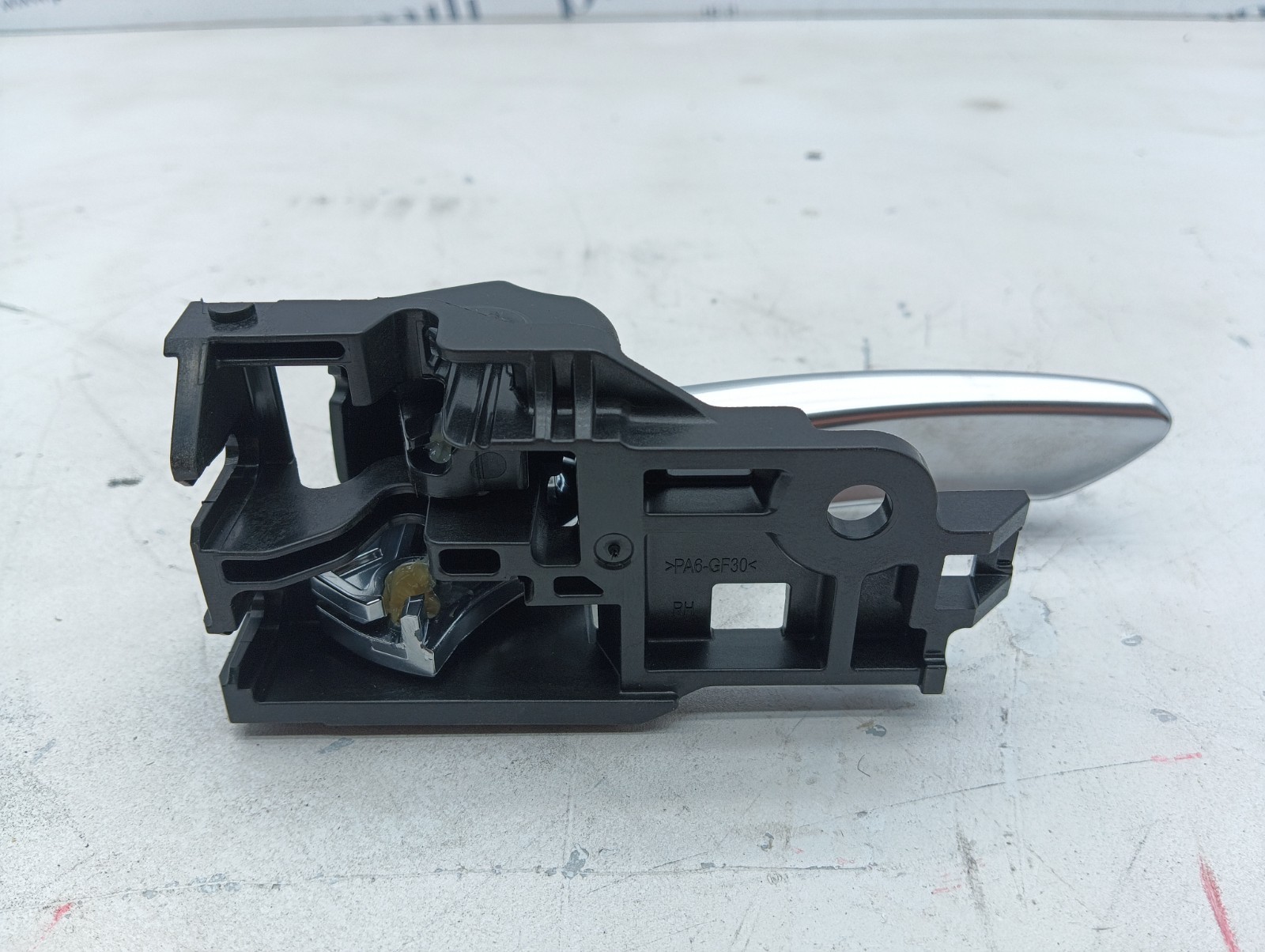 Pomili Rivestimenti interni e parti interne Maniglia anteriore destra interna Toyota Corolla 69205-02370-C0