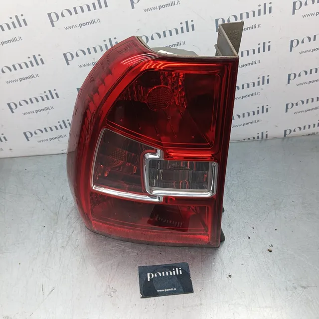 Pomili Fanaleria Kia SportAge II 92401-030 fanale posteriore sinistro usato