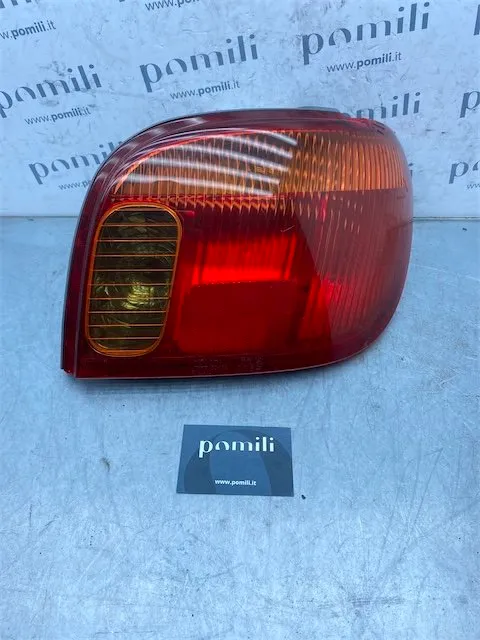 Pomili Fanaleria Toyota Yaris fanale posteriore destro