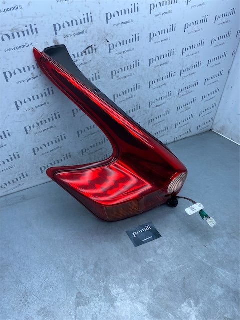 Pomili Fanaleria Nissan Juke F15E fanale posteriore sinistro