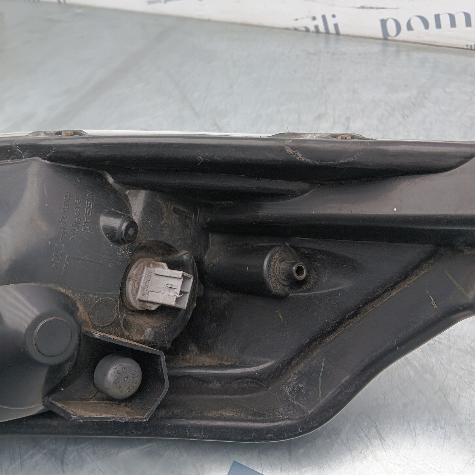 Pomili Fanaleria Nissan Juke 1ª Serie F15 261201KL0C faro sinistro usato