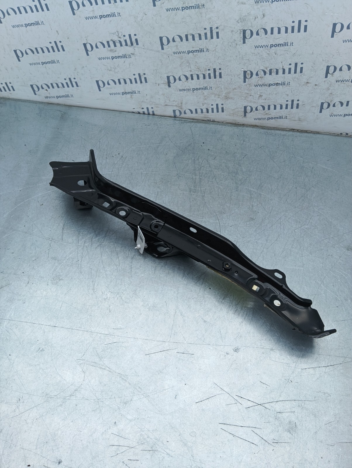 Pomili Motore e cambio con supporti Toyota RAV4 staffa supporto radiatore sinistra nuova