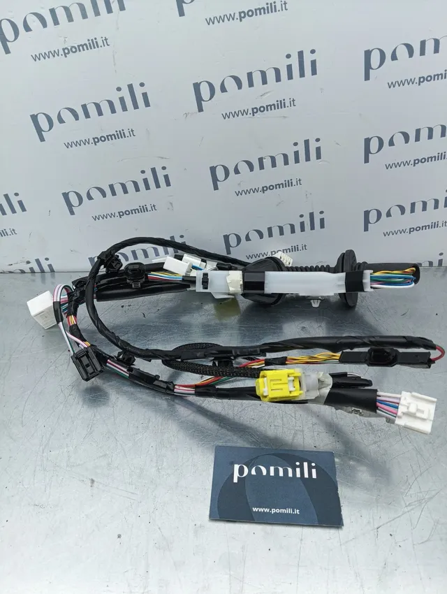 Pomili Motorini avviamento, alternatori, ECU e cavi Toyota Yaris cablaggio porta anteriore destra