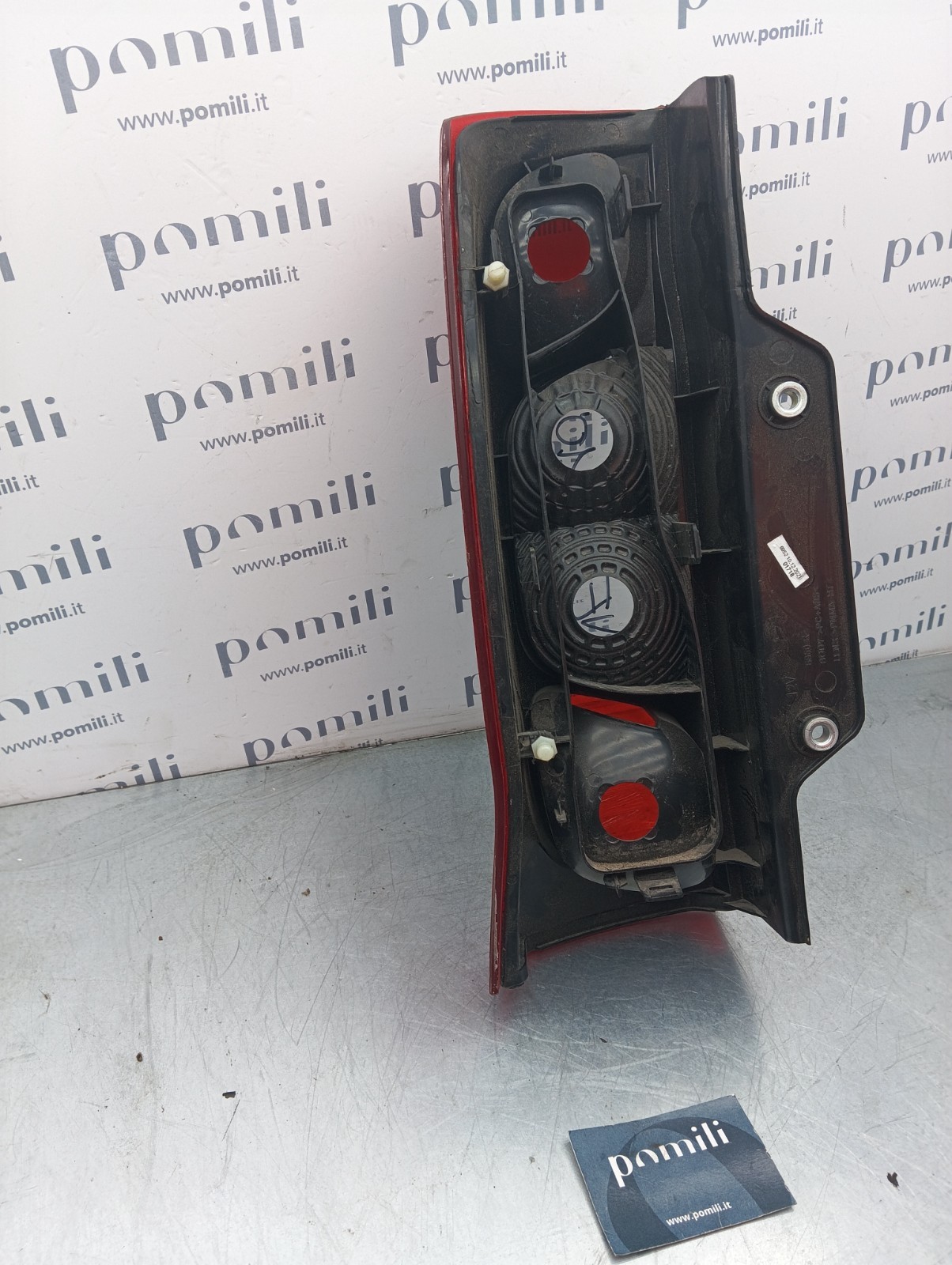 Pomili Fanaleria Fanale posteriore destro Citroen Nemo 1353205080 fanale usato