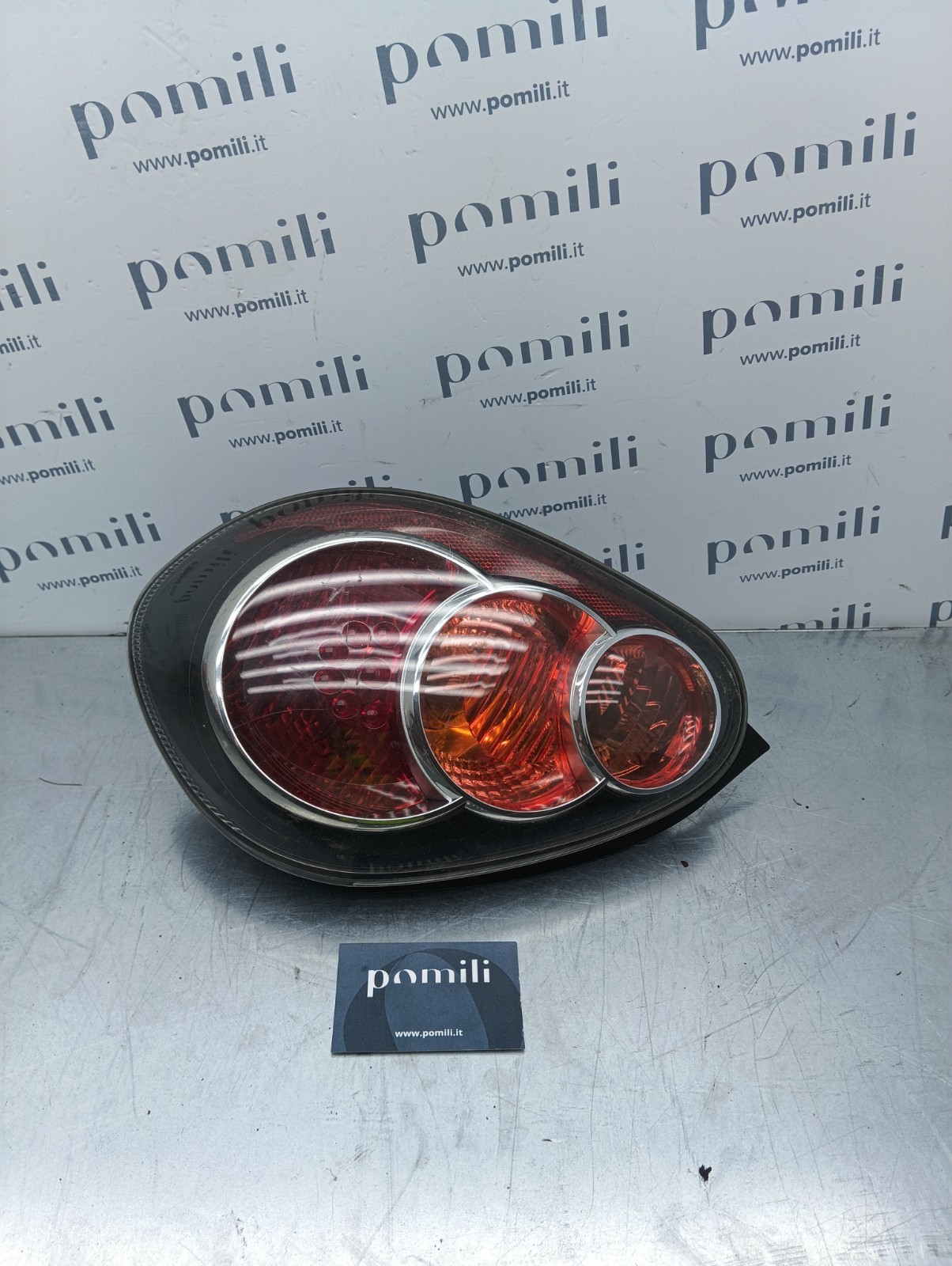 Pomili Fanaleria Toyota Aygo fanale posteriore sinistro usato OEM