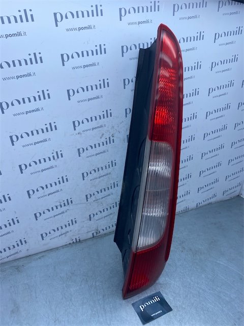 Pomili Fanaleria Ford Focus C-Max fanale posteriore destro