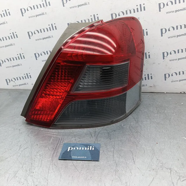 Pomili Fanaleria fanale posteriore Toyota Yaris II destro LED usato