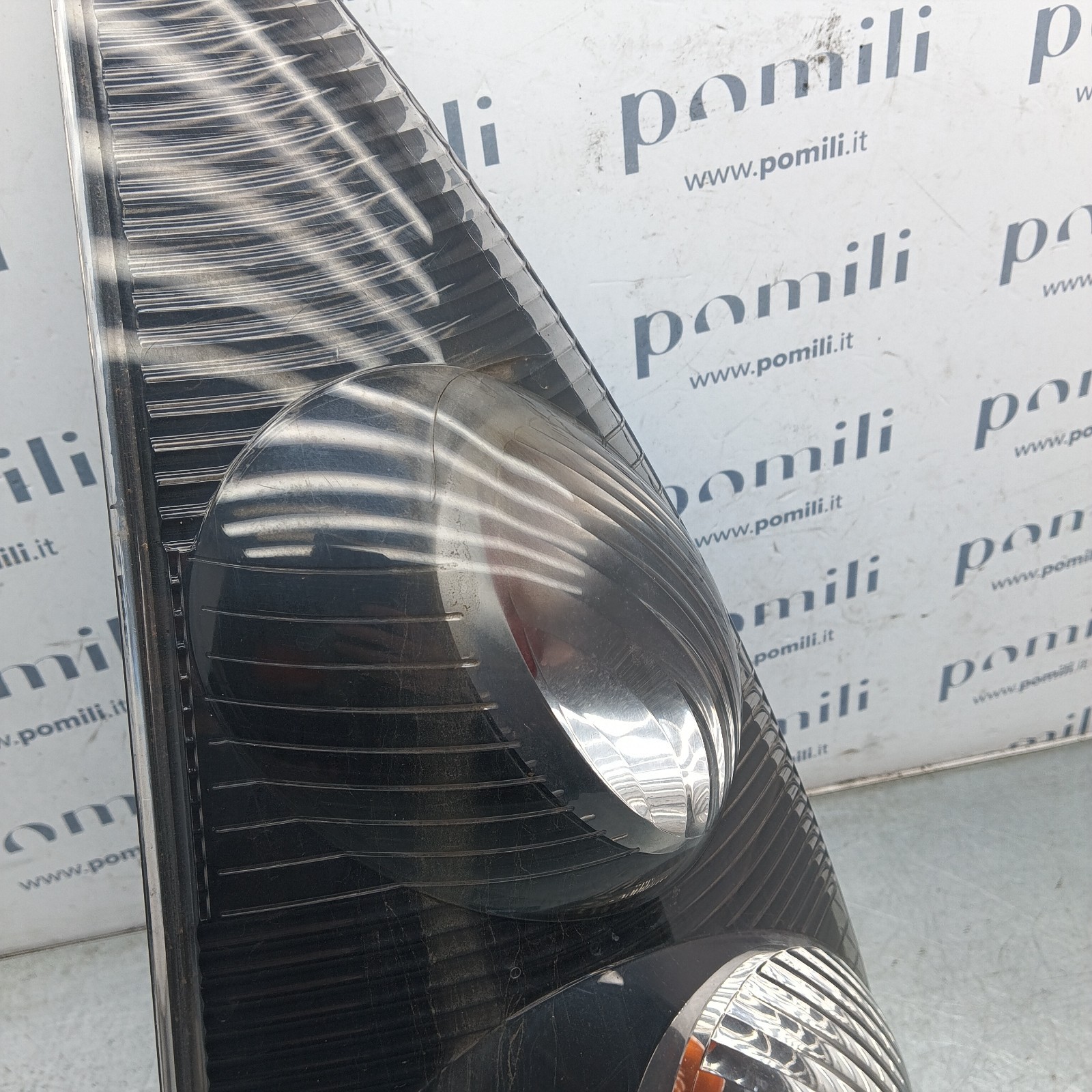 Pomili Fanaleria Citroen C1 Peugeot 107 fanale posteriore sinistro usato