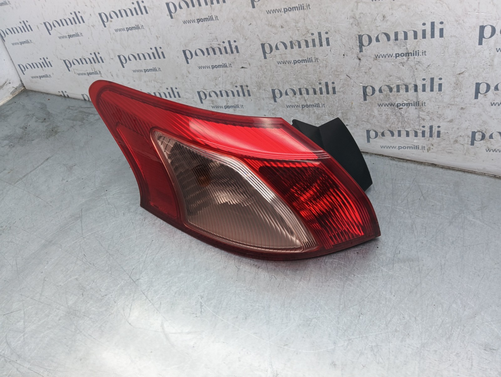 Pomili Fanaleria Mitsubishi Lancer X fanale posteriore sinistro usato OEM 220-87977